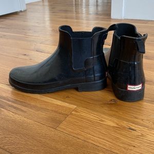 Women's Refined Slim Fit Chelsea Boots